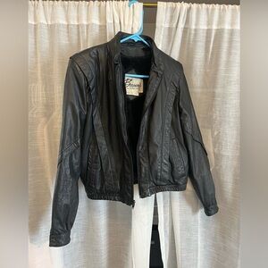 Vintage cropped leather coat